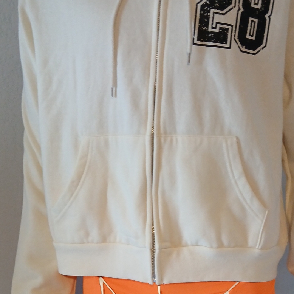 Cream Zip Up Sweater with Number Design - Picture 6 of 8